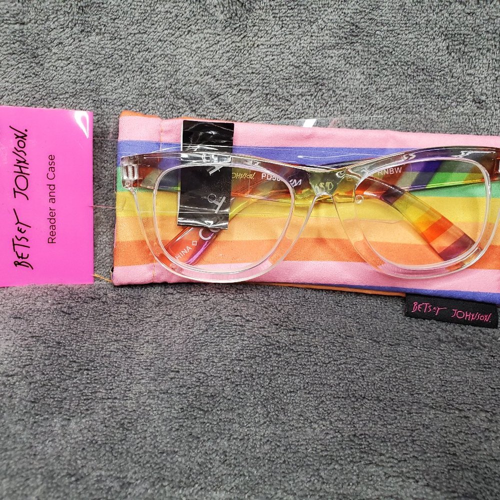 Betsey Johnson Readers & Case